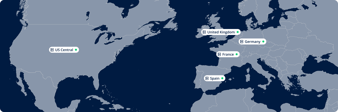 Weltkarte mit markierten Rechenzentrums-Standorten in den USA, Deutschland, Frankreich, Spanien und dem Vereinigten Königreich: steht für globale Infrastruktur mit lokaler Datenverfügbarkeit und Compliance.